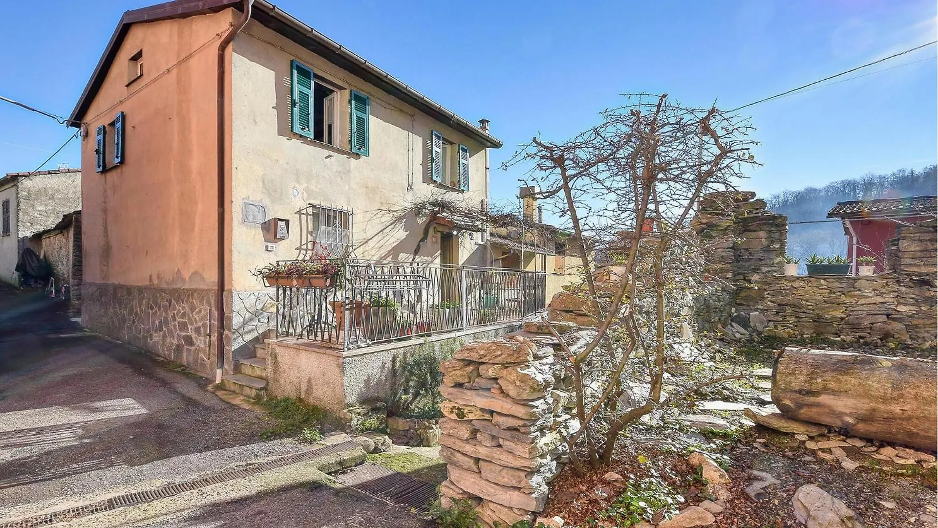 Nice Home In Lumarzo With Kitchen Pannesi